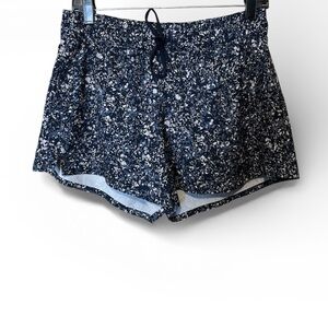 Athleta Navy Patterned Shorts Size 6